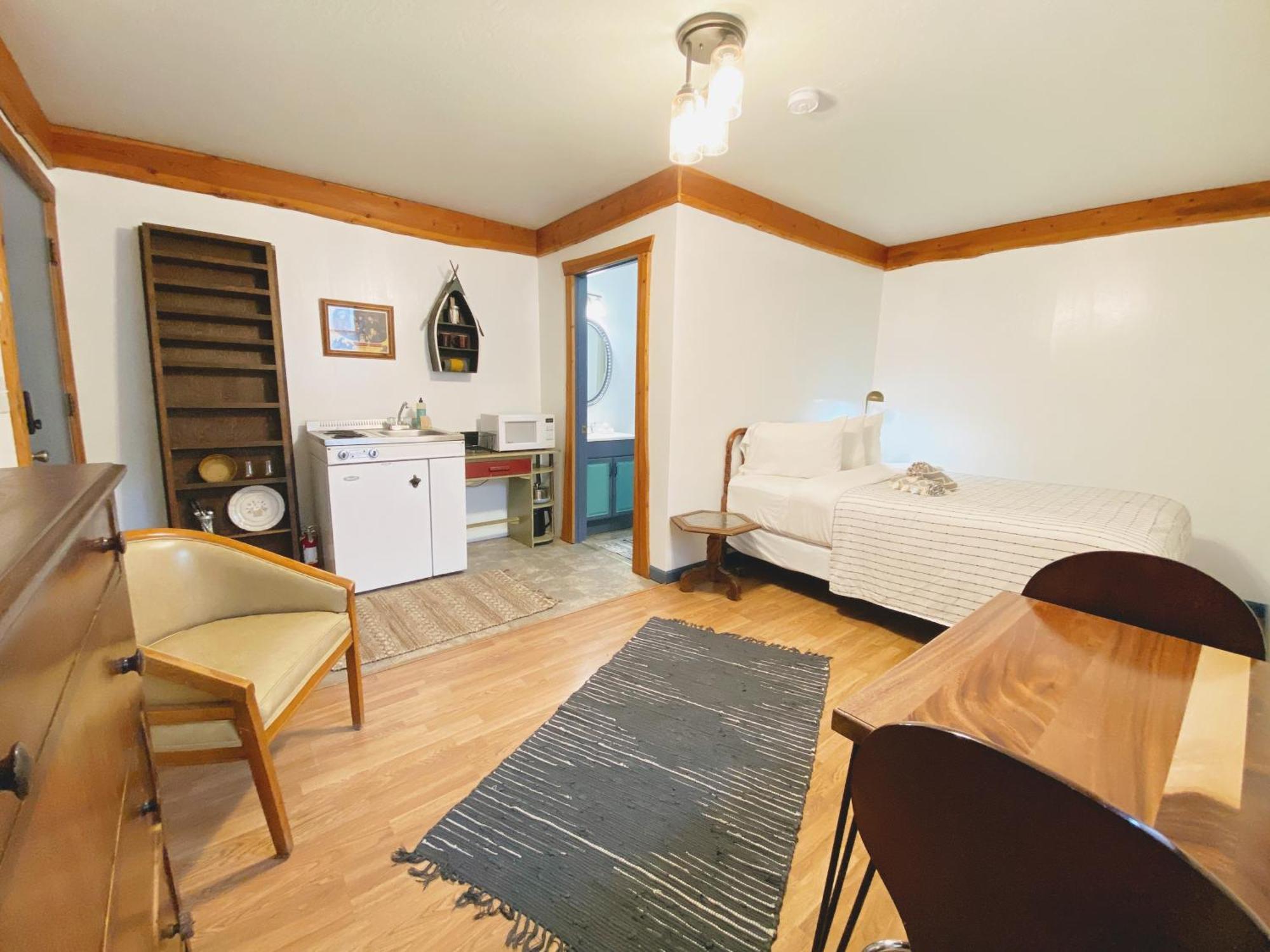 Flathead Lake Resort Woods Bay المظهر الخارجي الصورة