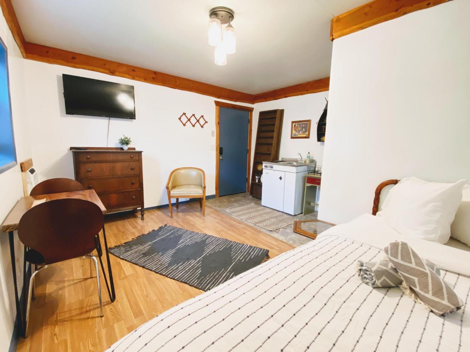 Flathead Lake Resort Woods Bay المظهر الخارجي الصورة
